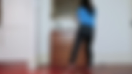 mywetworld.com/black_jeans_makeup_wetting__January_2019__1080p.mp4