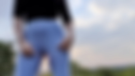 mywetworld.com/Blue_leggings_wetting_at_sunset__July_2022__1080p.mp4