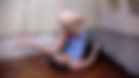 mywetworld.com/Blue_dress_upside_down_wetting__April_2019__1080p.mp4